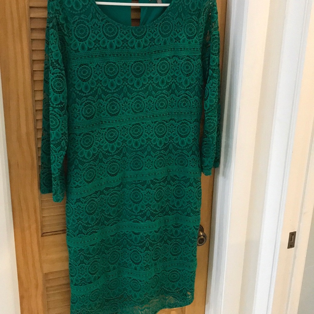 Neiman Marcus brand lace shift dress